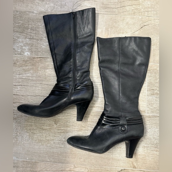 Naturalizer Black Heeled Boot - Picture 1 of 5